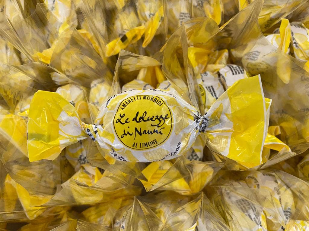 Amaretti Morbidi limone fatto in Italia con Amore