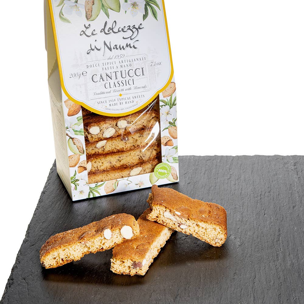 Cantucci Biscotti alla mandorla fatti a mano, Italia, T