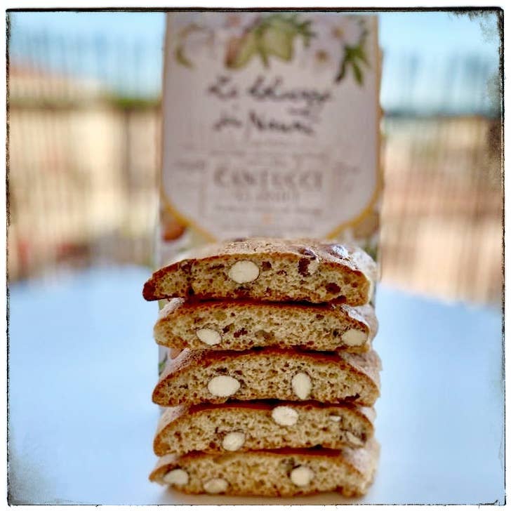 Cantucci Biscotti alla mandorla fatti a mano, Italia, T