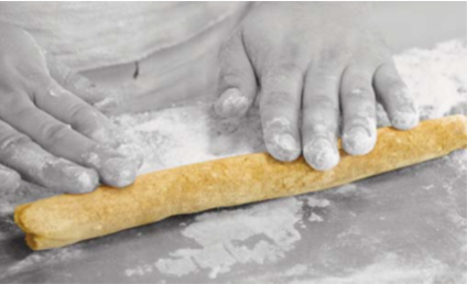 Ricciarelli, dolcetto morbido alle mandorle fatto in Italia